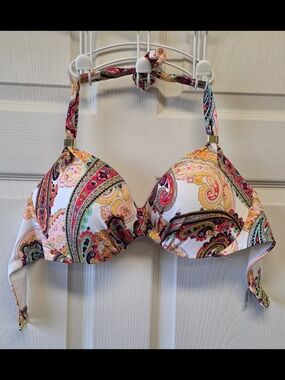 Victoria's Secret White Paisley Print Push-Up Bikini Top